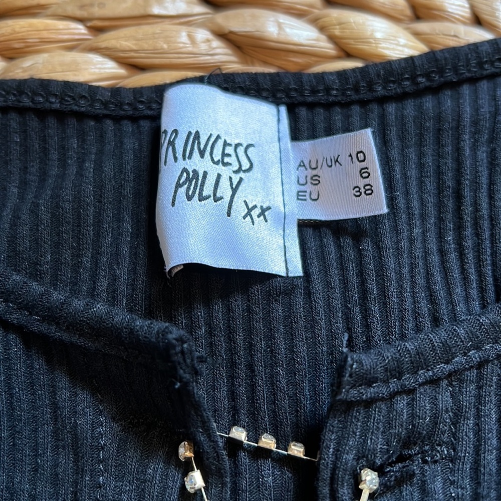 Black ribbed Princess Polly crop - Picture 2 of 6